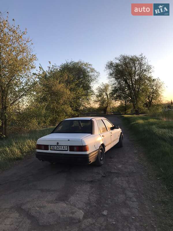 Седан Ford Sierra 1987 в Магдалиновке
