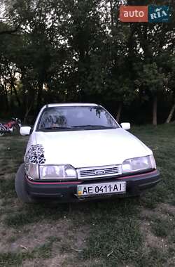 Седан Ford Sierra 1987 в Магдалиновке