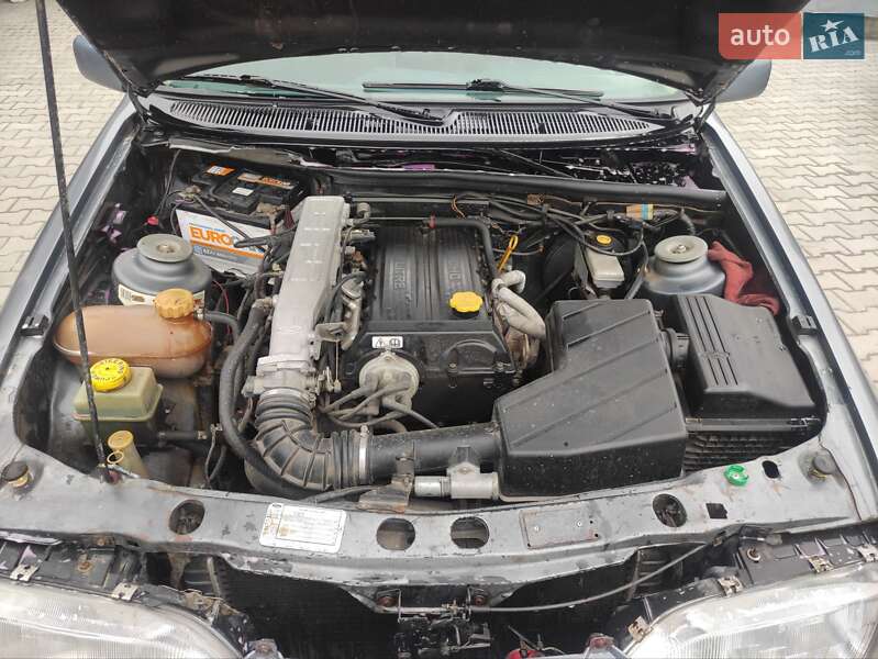Седан Ford Sierra 1993 в Староконстантинове