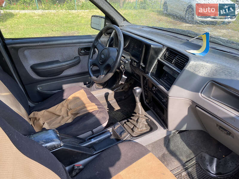 Седан Ford Sierra 1987 в Киеве