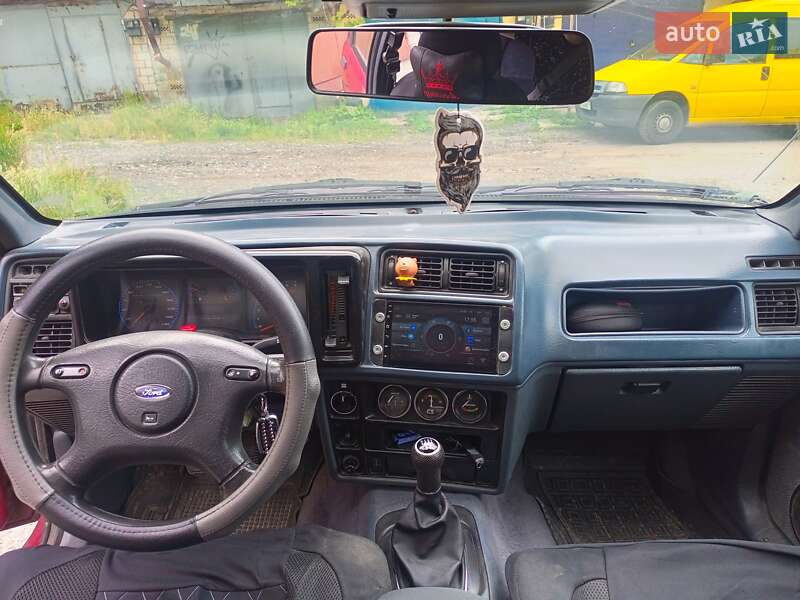 Седан Ford Sierra 1988 в Обухові