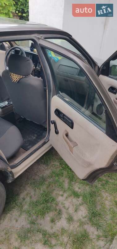 Лифтбек Ford Sierra 1987 в Киеве
