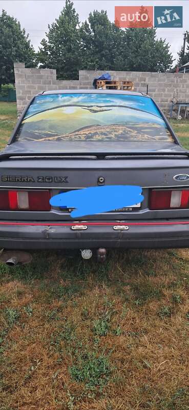 Седан Ford Sierra 1988 в Умани