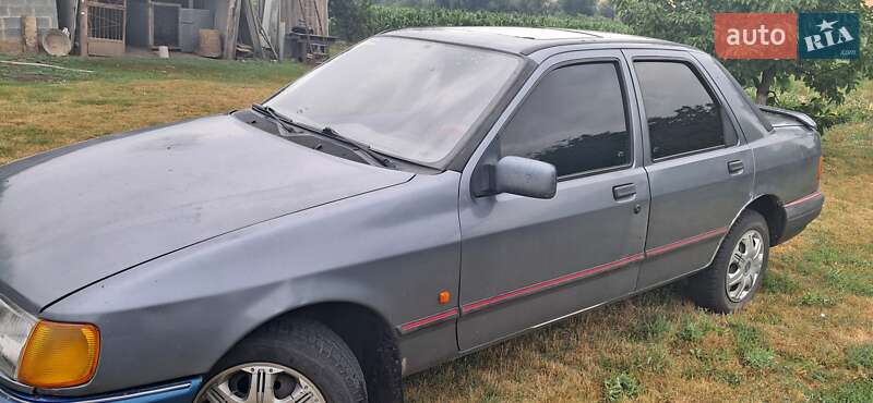 Седан Ford Sierra 1988 в Умани