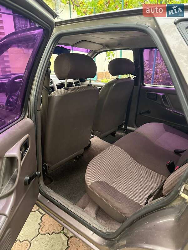 Ліфтбек Ford Sierra 1986 в Великодолинському фото 5 Ліфтбек Ford Sierra 1986 в Великодолинському