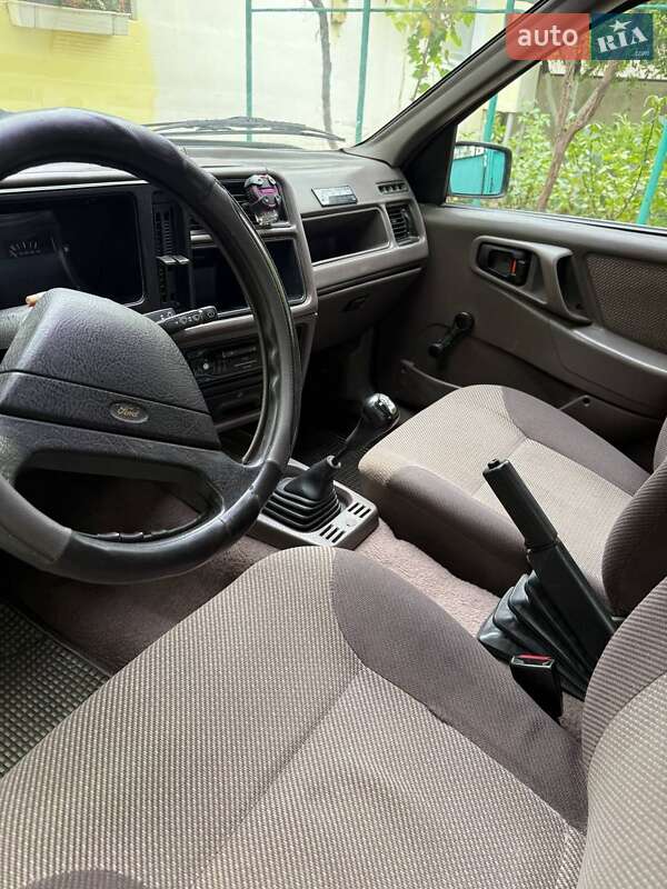 Ліфтбек Ford Sierra 1986 в Великодолинському фото 8 Ліфтбек Ford Sierra 1986 в Великодолинському