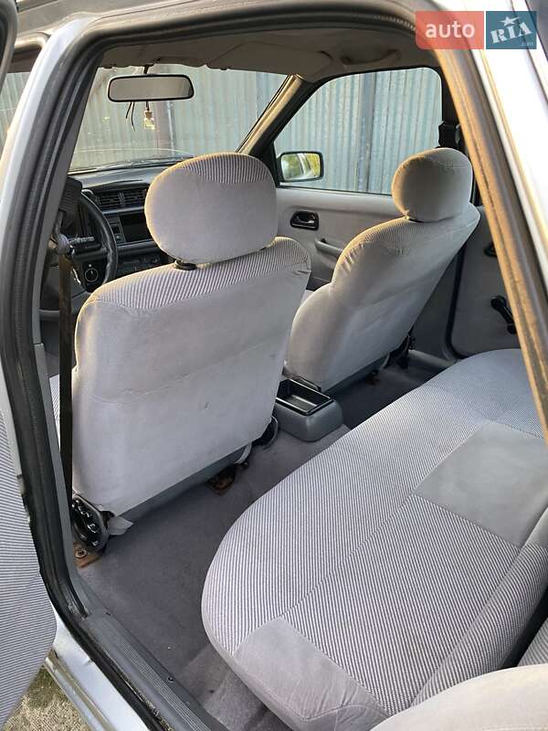 Лифтбек Ford Sierra 1987 в Калиновке фото 23 Лифтбек Ford Sierra 1987 в Калиновке