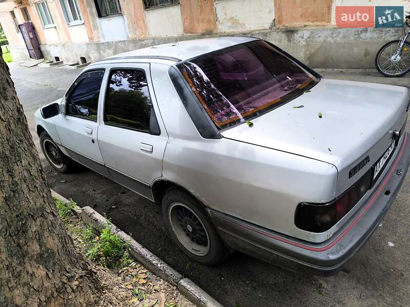 Седан Ford Sierra 1987 в Комсомольському