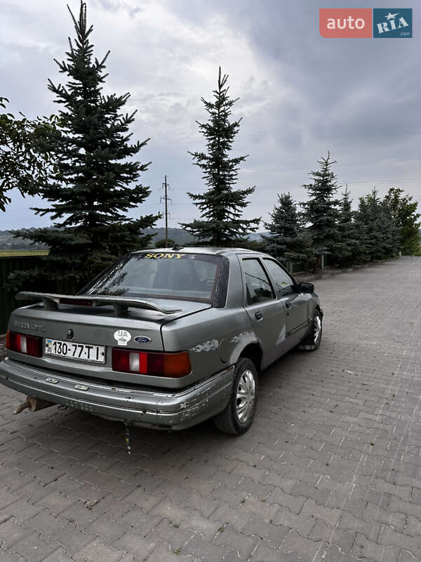 Седан Ford Sierra 1987 в Черновцах