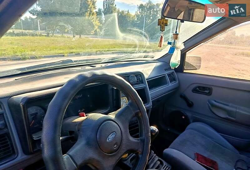 Седан Ford Sierra 1987 в Чернигове фото 4 Седан Ford Sierra 1987 в Чернигове