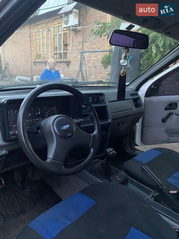 Седан Ford Sierra 1987 в Харькове фото 7 Седан Ford Sierra 1987 в Харькове