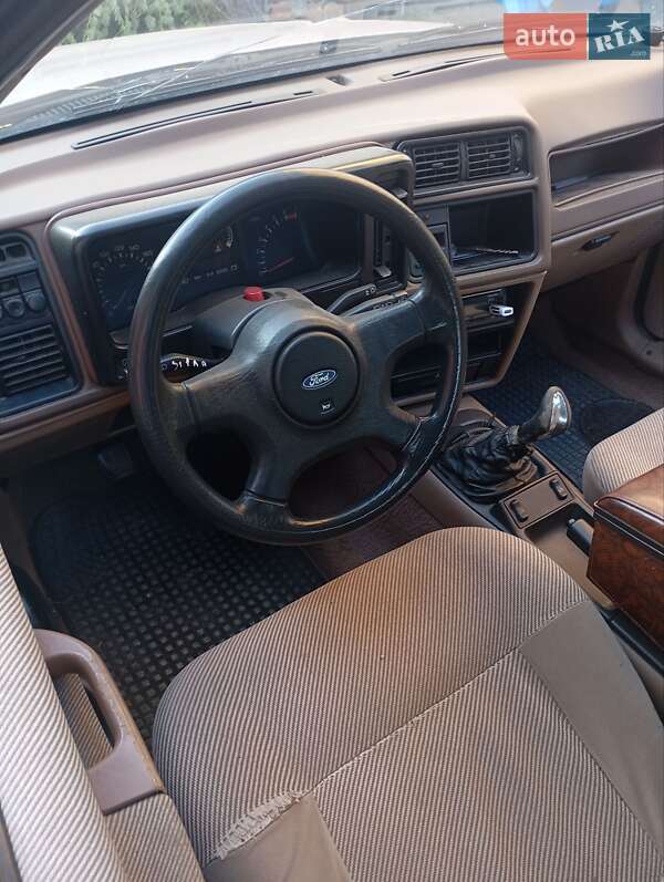 Седан Ford Sierra 1988 в Харькове