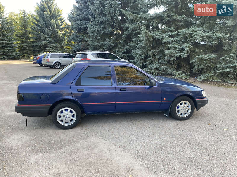 Седан Ford Sierra 1990 в Чернигове