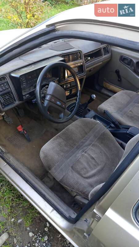 Ліфтбек Ford Sierra 1983 в Львові