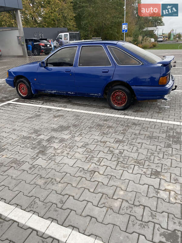 Лифтбек Ford Sierra 1989 в Виньковцах