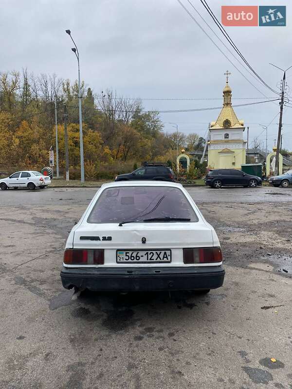 Купе Ford Sierra 1984 в Чугуєві