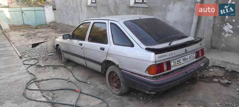 Лифтбек Ford Sierra 1986 в Николаеве