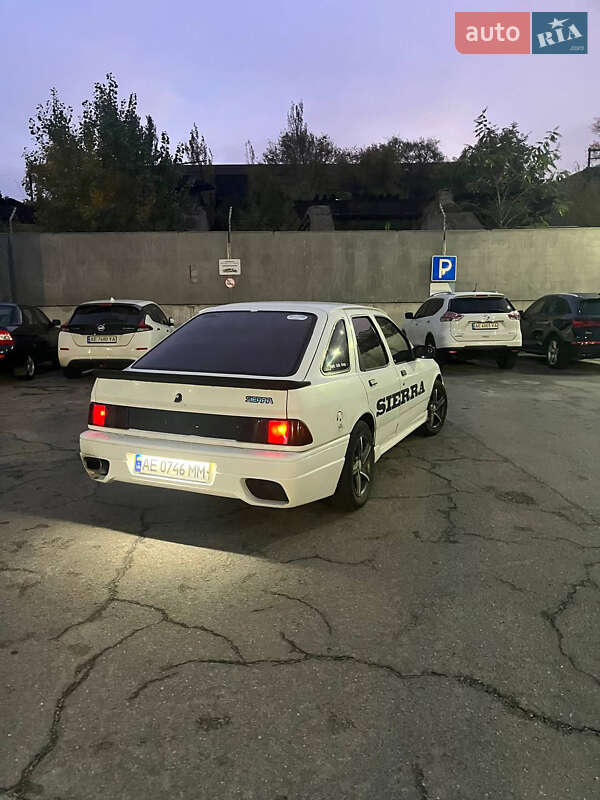 Ліфтбек Ford Sierra 1984 в Дніпрі