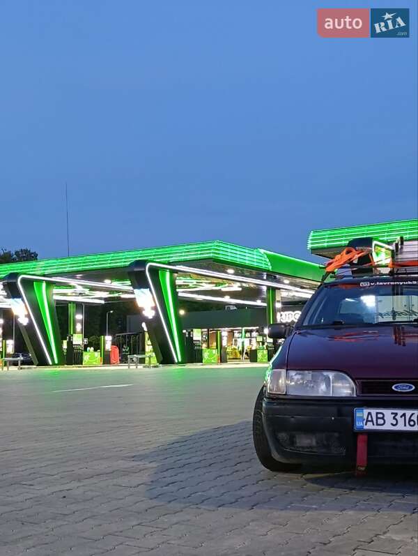 Лифтбек Ford Sierra 1990 в Виннице фото 4 Лифтбек Ford Sierra 1990 в Виннице