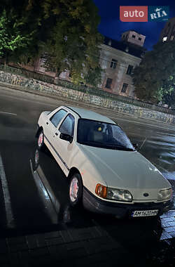 Седан Ford Sierra 1988 в Лугинах