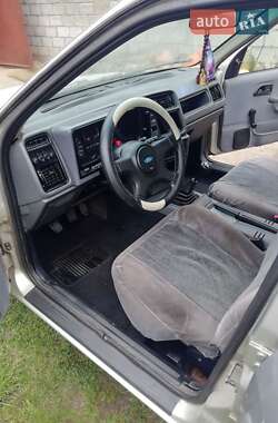 Седан Ford Sierra 1990 в  фото 10 Седан Ford Sierra 1990 в