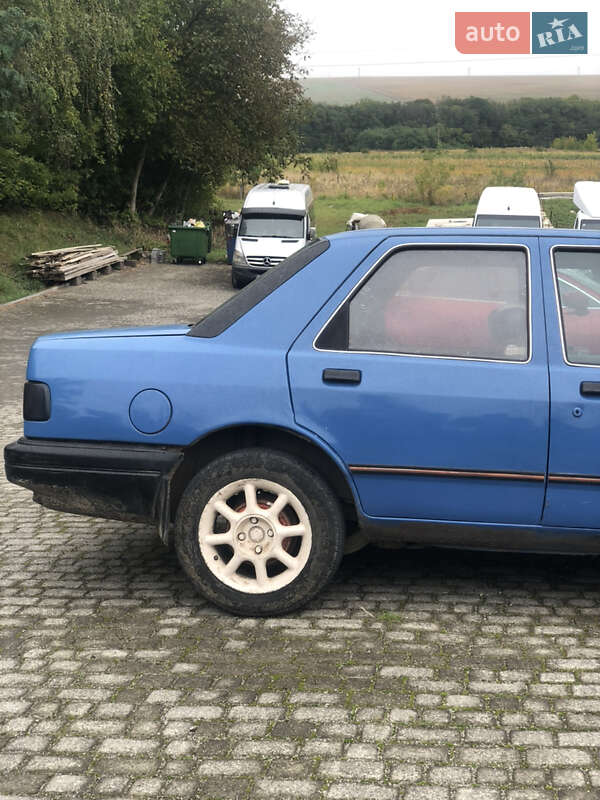 Седан Ford Sierra 1987 в Кіцмані