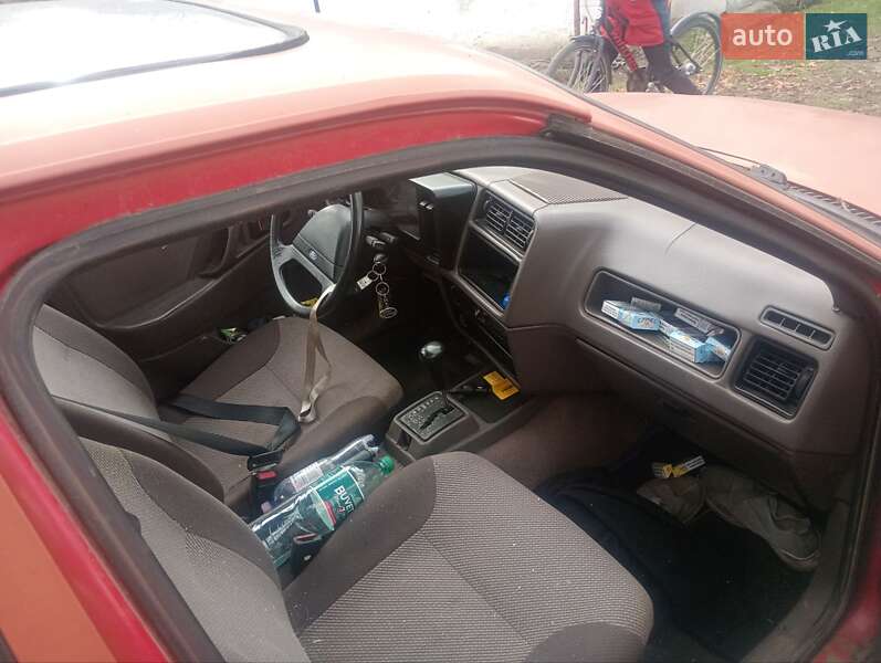 Лифтбек Ford Sierra 1986 в Ровно