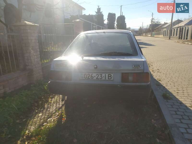 Универсал Ford Sierra 1986 в Надворной