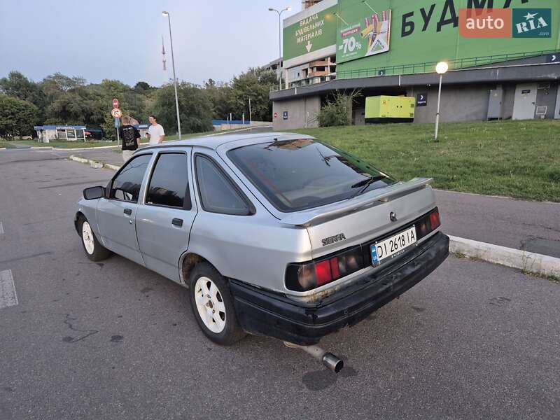 Лифтбек Ford Sierra 1988 в Киеве
