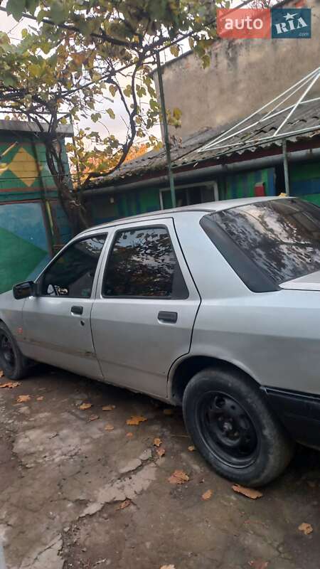 Універсал Ford Sierra 1982 в Ужгороді
