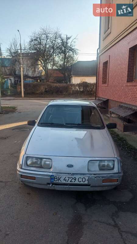 Лифтбек Ford Sierra 1983 в Ровно