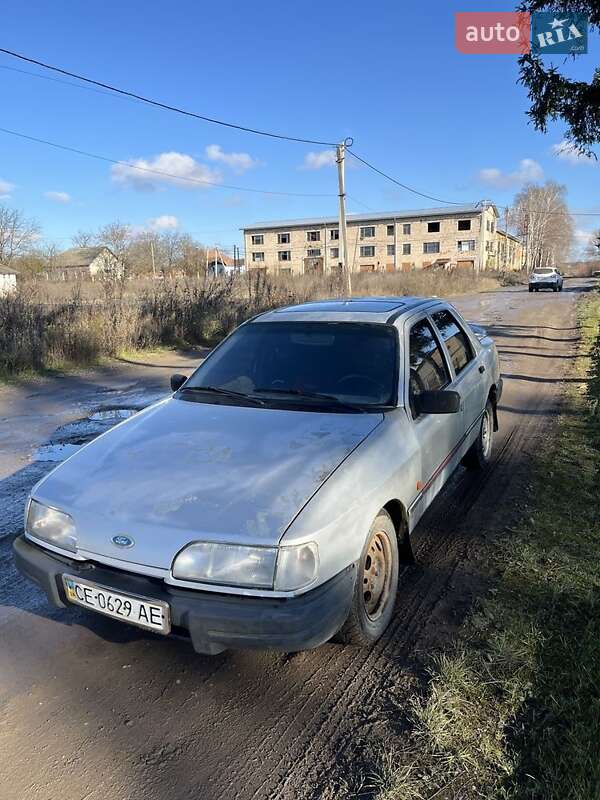 Седан Ford Sierra 1989 в Кельменцях