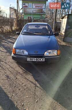 Седан Ford Sierra 1987 в Вишневом