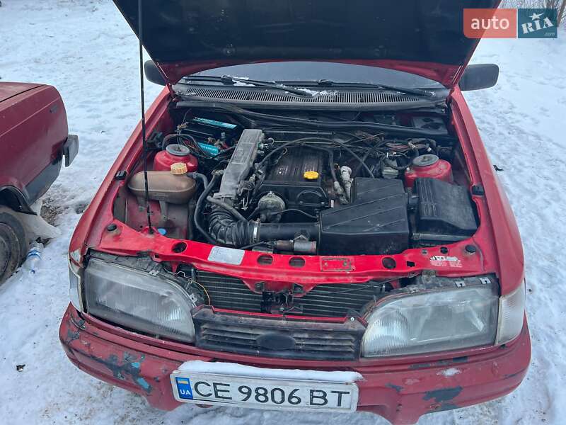 Седан Ford Sierra 1990 в Вижнице