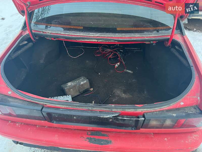 Седан Ford Sierra 1990 в Вижнице