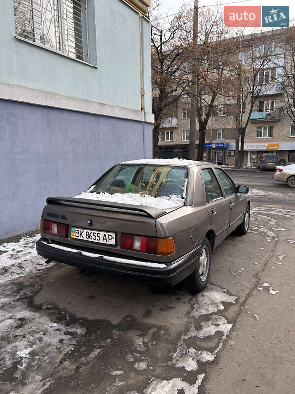Седан Ford Sierra 1988 в Ровно фото 4 Седан Ford Sierra 1988 в Ровно