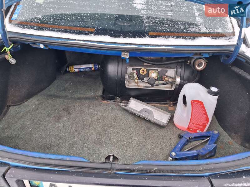 Седан Ford Sierra 1988 в Киеве