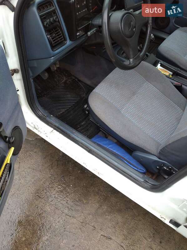 Седан Ford Sierra 1989 в Луцьку фото 18 Седан Ford Sierra 1989 в Луцьку