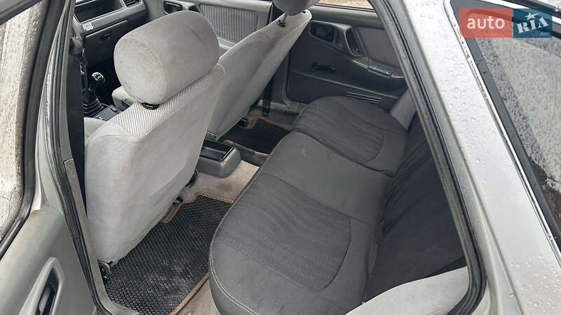 Лифтбек Ford Sierra 1986 в Ивано-Франковске