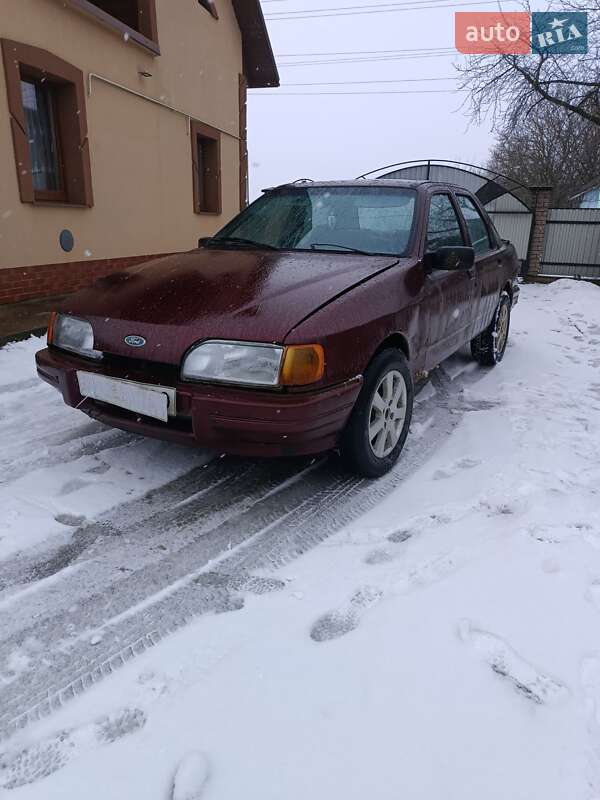 Седан Ford Sierra 1989 в Снятине