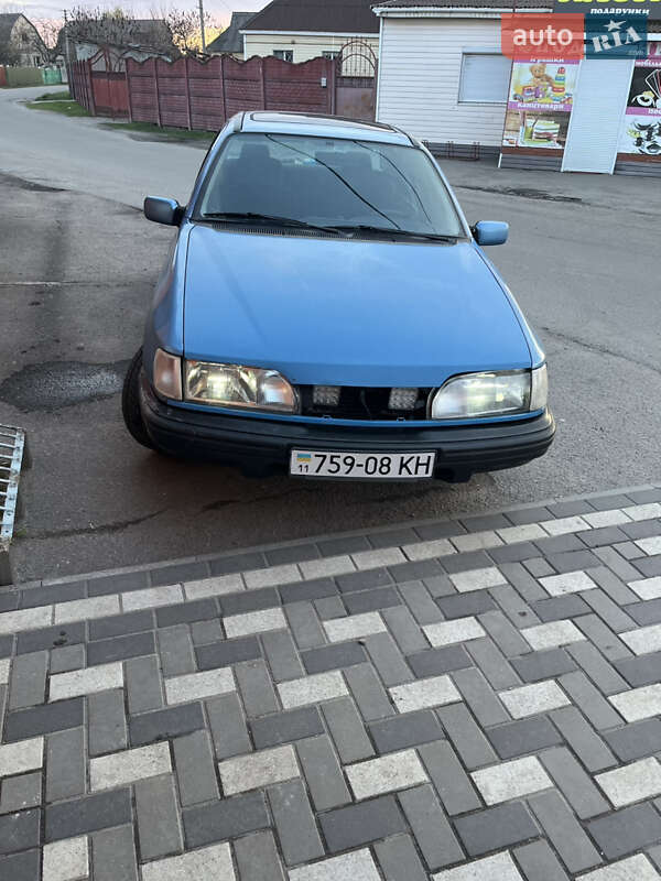 Седан Ford Sierra 1991 в Гребенках