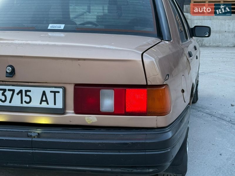 Седан Ford Sierra 1987 в Києві
