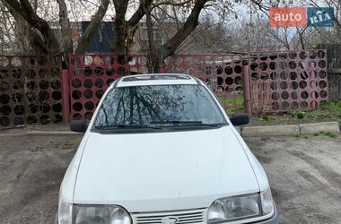 Седан Ford Sierra 1988 в Краснограде