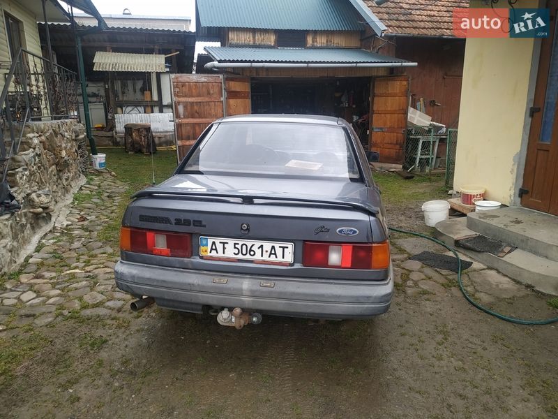Седан Ford Sierra 1988 в Ивано-Франковске