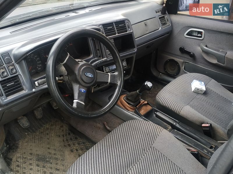 Седан Ford Sierra 1988 в Ивано-Франковске