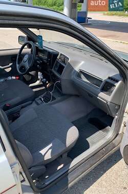 Седан Ford Sierra 1987 в Городні