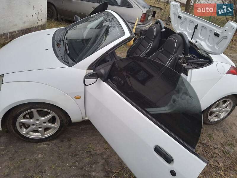 Родстер Ford StreetKa 2004 в Кременце