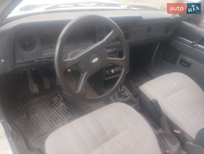 Седан Ford Taunus 1981 в Тернополе фото 8 Седан Ford Taunus 1981 в Тернополе