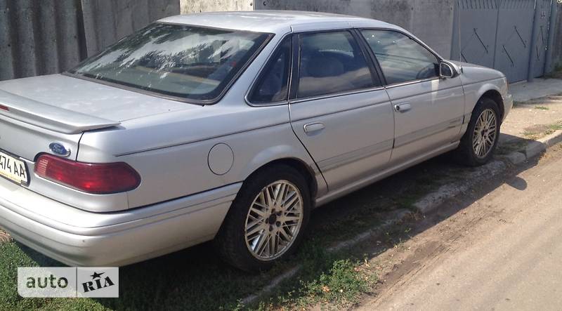 Седан Ford Taurus 1995 в 