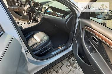 Седан Ford Taurus 2015 в 